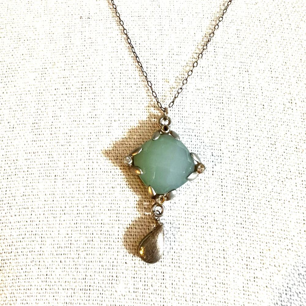 Grace Chan for Indulgems Chain necklace Green Stone pendant Gold tone